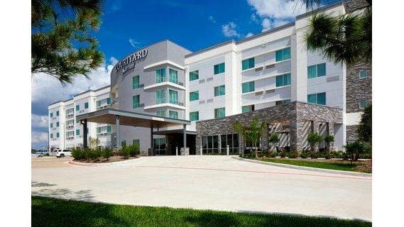 Courtyard by Marriott Houston Intercontinental Airport - Airport shuttle hotel near IAH