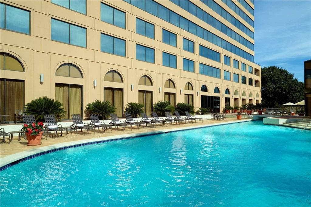 Austin Southpark Hotel - Airport shuttle hotel near AUS