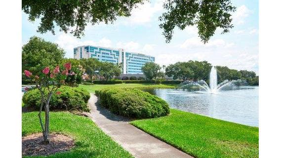 Renaissance Orlando Airport Hotel - Airport shuttle hotel near MCO
