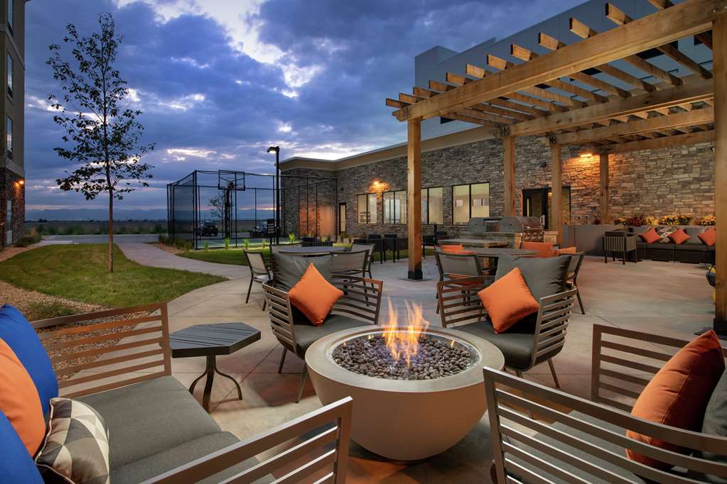 Tru by Hilton Denver Airport Tower Road - Airport shuttle hotel near DEN
