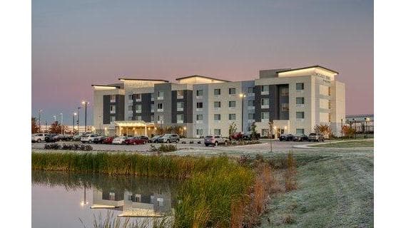TownePlace Suites by Marriott Indianapolis Airport - Airport shuttle hotel near IND
