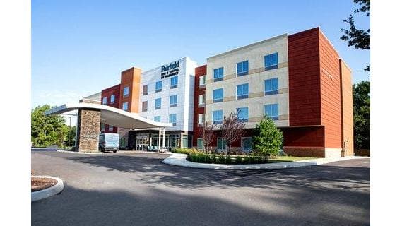 Fairfield by Marriott Inn & Suites Richmond Airport - Airport shuttle hotel near RIC