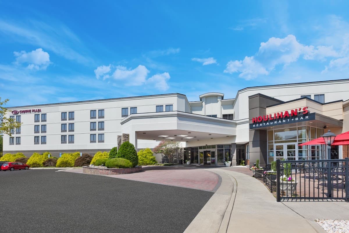 Crowne Plaza Dulles Airport by IHG - Airport shuttle hotel near IAD