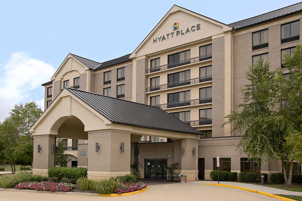 Hyatt Place Indianapolis Airport - Airport shuttle hotel near IND
