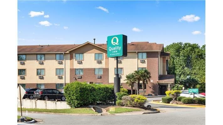 Quality Inn Atlanta Airport-Central - Airport shuttle hotel near ATL