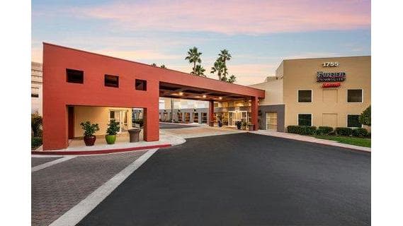 Fairfield by Marriott Inn & Suites San Jose Airport - Airport shuttle hotel near SJC