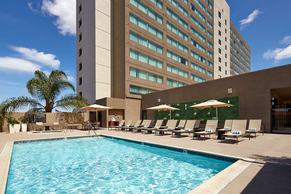 Hilton San Diego Mission Valley - Airport shuttle hotel near SAN