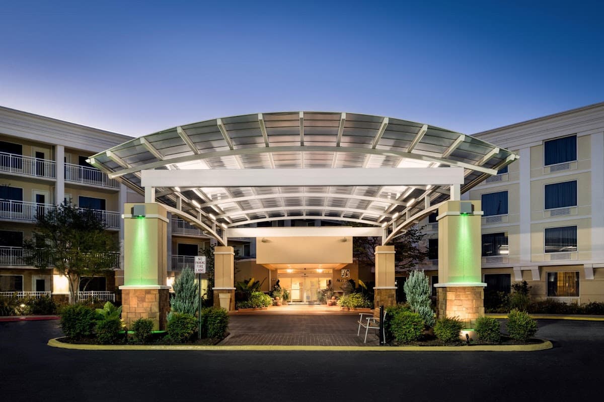 Holiday Inn & Suites Atlanta Airport-North by IHG - Airport shuttle hotel near ATL