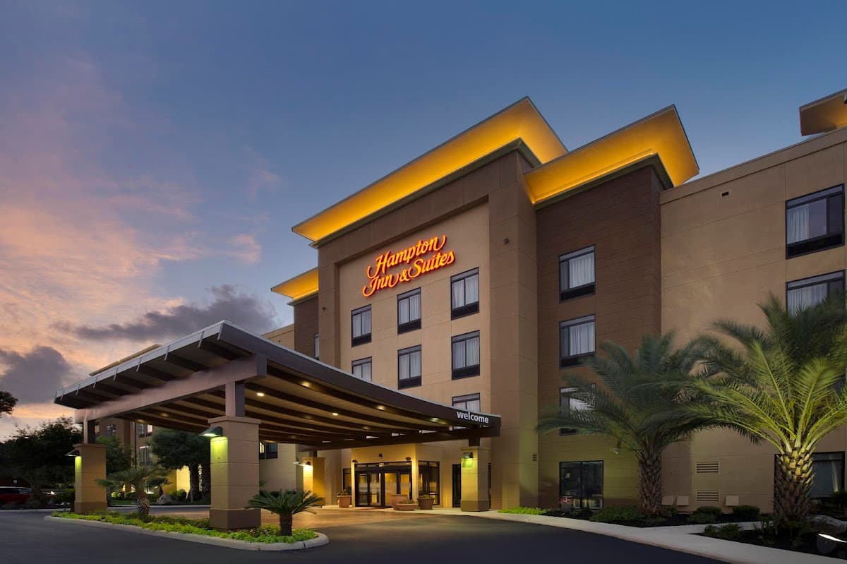 Hampton Inn & Suites San Antonio Northwest/Medical Center - Airport shuttle hotel near SAT