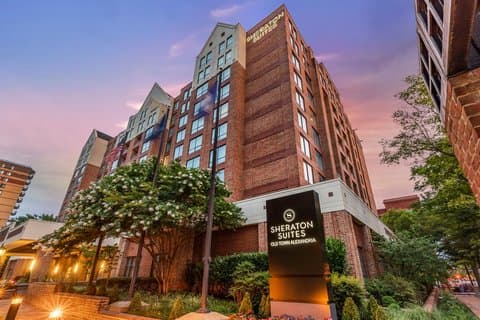 Sheraton Suites Old Town Alexandria - Airport shuttle hotel near DCA