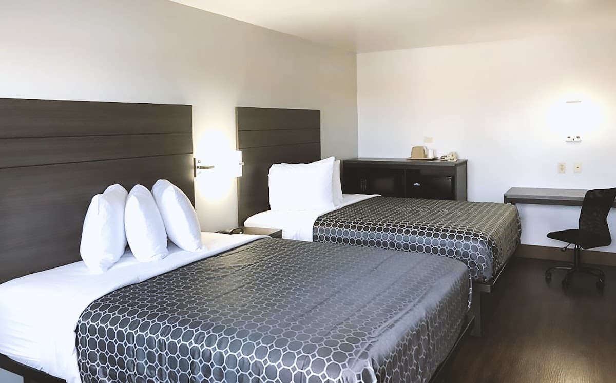 Blue Way Inn By Jasper Near Frost Bank Center - Airport shuttle hotel near SAT