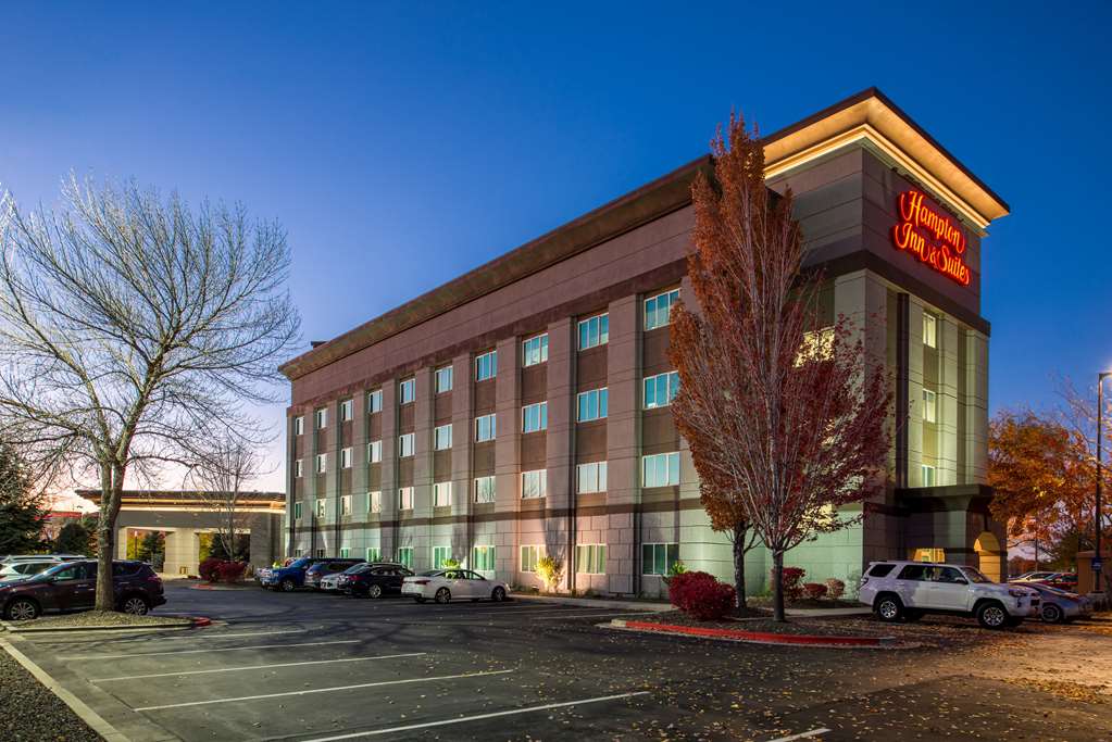 Hampton Inn & Suites Boise/Spectrum - Airport shuttle hotel near BOI