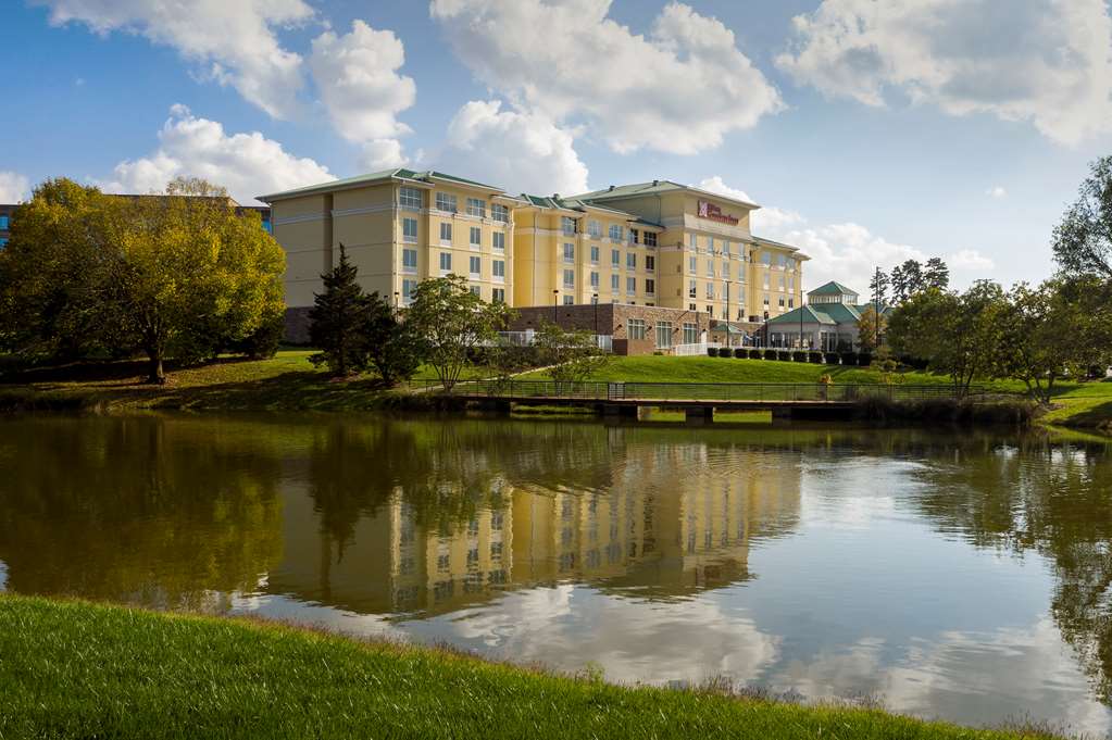 Hilton Garden Inn Charlotte Airport - Airport shuttle hotel near CLT