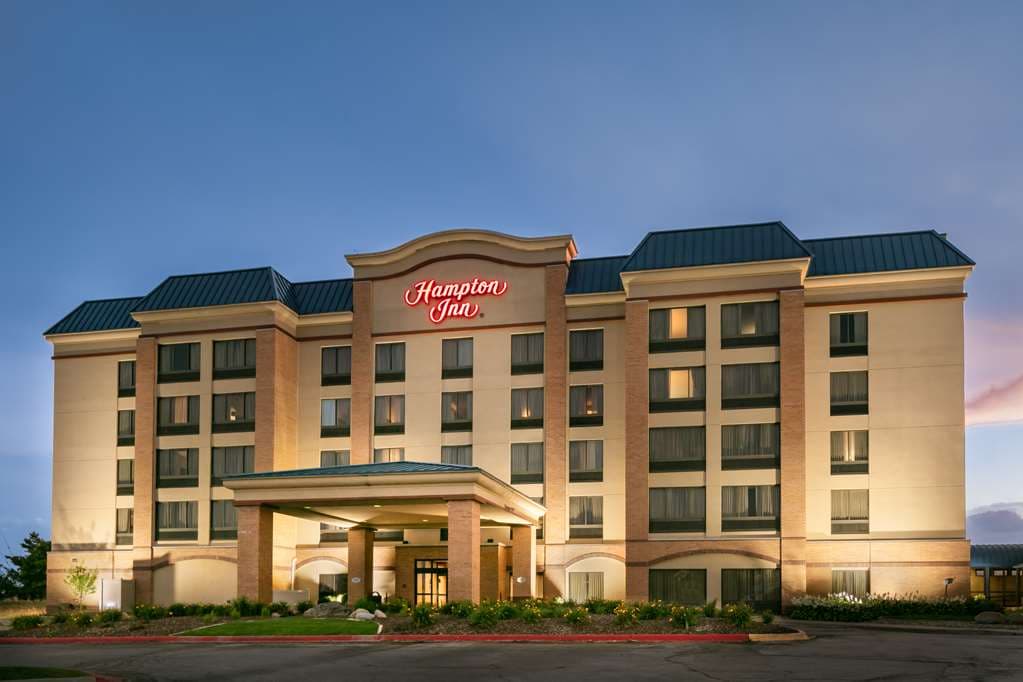 Hampton Inn Council Bluffs - Airport shuttle hotel near OMA