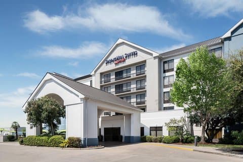 SpringHill Suites by Marriott Houston Hobby Airport - Airport shuttle hotel near HOU