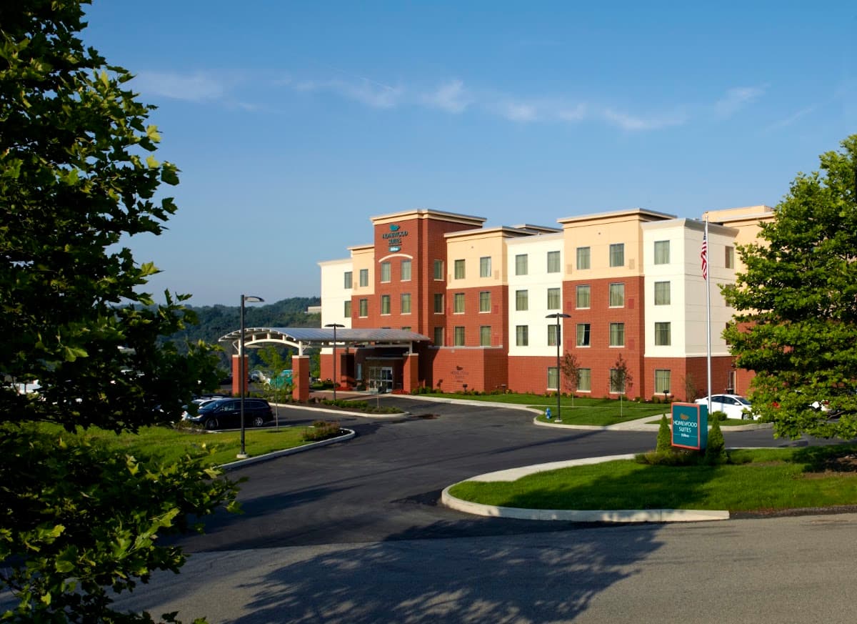 Homewood Suites by Hilton Pittsburgh Airport Robinson Mall Area PA - Airport shuttle hotel near PIT
