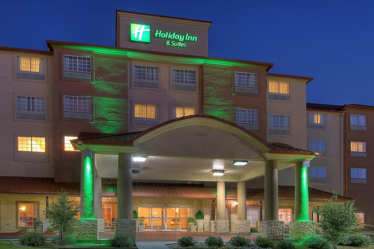 Holiday Inn & Suites Albuquerque Airport by IHG - Airport shuttle hotel near ABQ