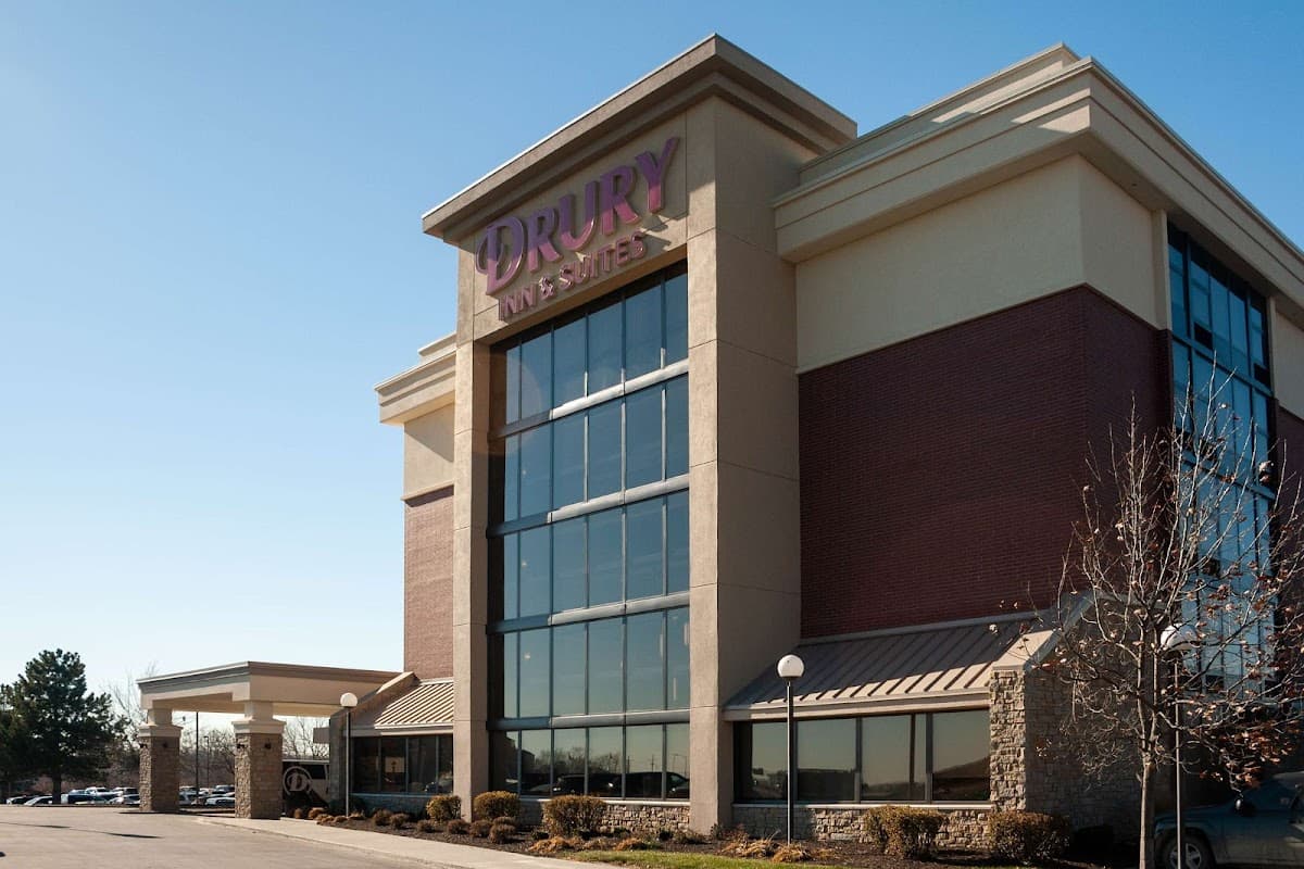 Drury Inn & Suites Kansas City Airport - Airport shuttle hotel near MCI