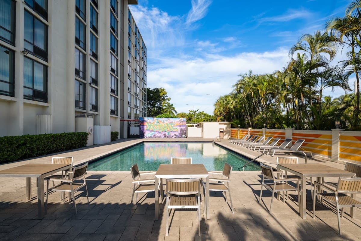Holiday Inn Miami-International Airport by IHG - Airport shuttle hotel near MIA