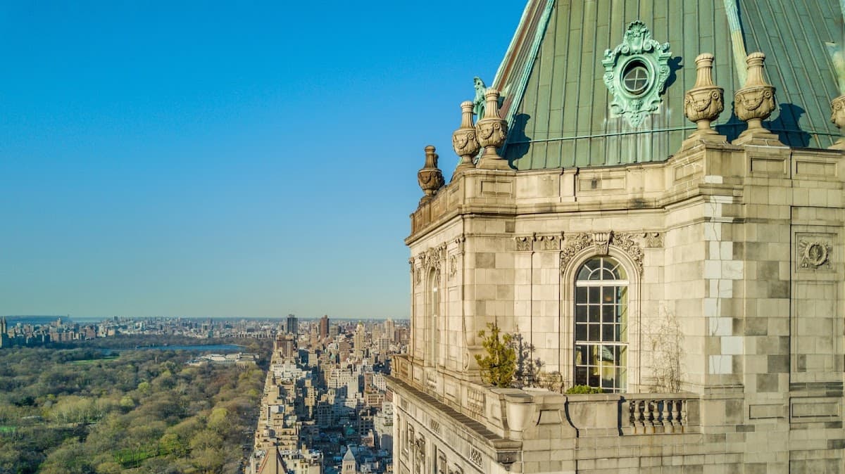 The Pierre, A Taj Hotel, New York - Airport shuttle hotel near LGA