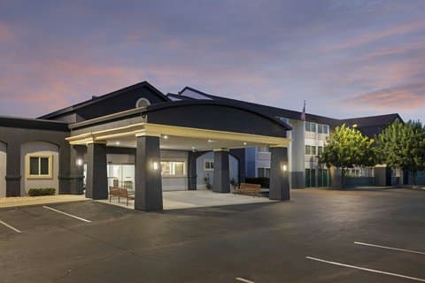 Fairfield Inn Sacramento Cal Expo - Airport shuttle hotel near SMF