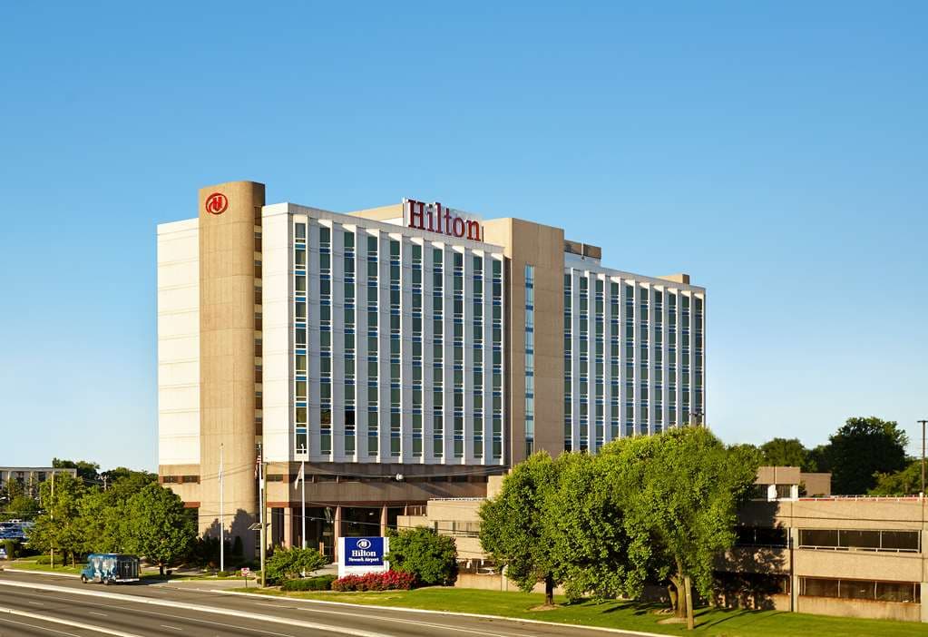 Hilton Newark Airport - Airport shuttle hotel near EWR