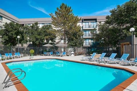 Four Points by Sheraton Salt Lake City Airport - Airport shuttle hotel near SLC