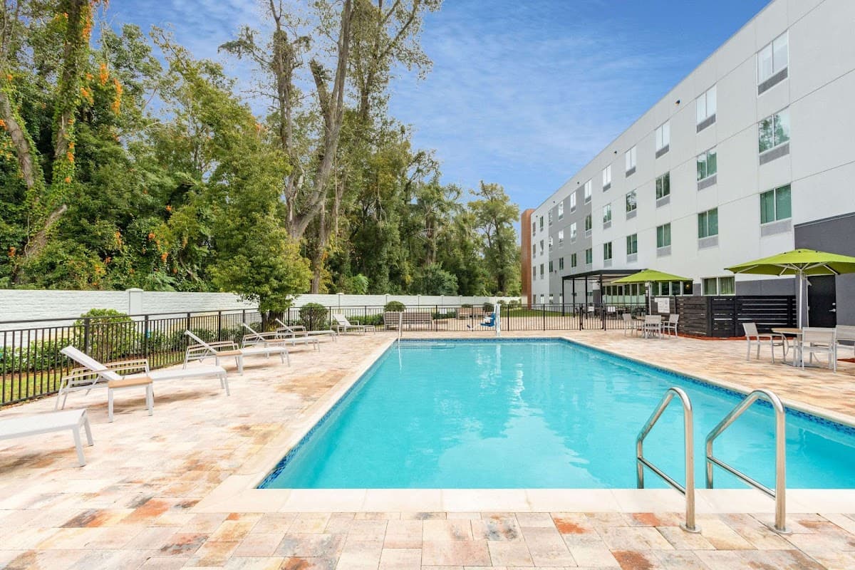 Wyndham Garden Orlando Airport - Airport shuttle hotel near MCO