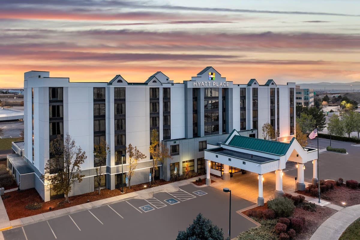 Hyatt Place Denver Airport - Airport shuttle hotel near DEN