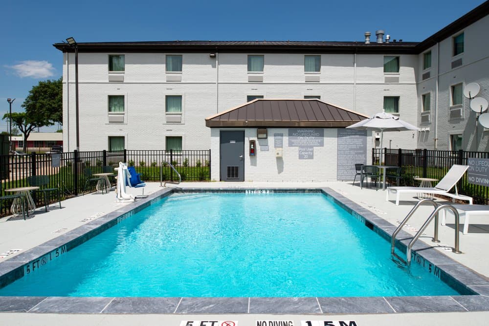 Spark by Hilton Dallas Medical District Love Field - Airport shuttle hotel near DAL