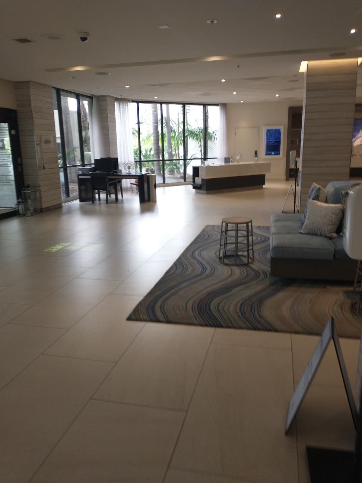 Irvine Marriott - Easy Park Fly - Airport shuttle hotel near SNA