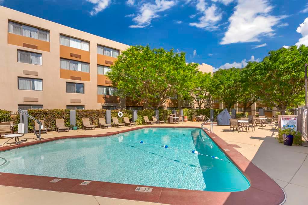 Best Western Plus Rio Grande Inn - Airport shuttle hotel near ABQ