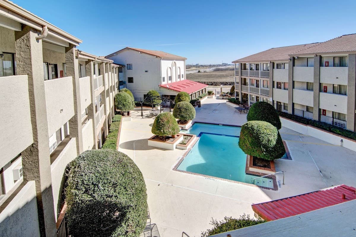Studio 6 Irving, TX – DFW North - Airport shuttle hotel near DFW