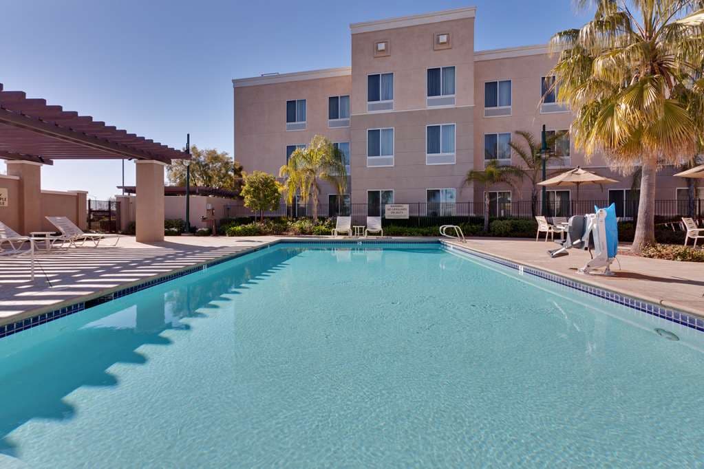 Hampton Inn & Suites Sacramento-Airport-Natomas - Airport shuttle hotel near SMF