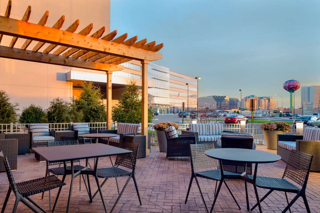 Hampton Inn & Suites Rosemont Chicago O'Hare - Airport shuttle hotel near ORD