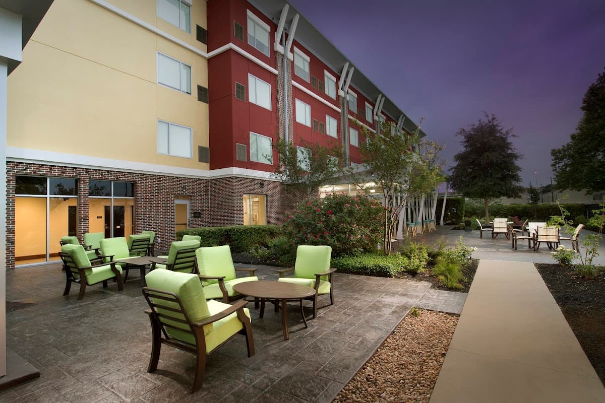 Hilton Garden Inn San Antonio Airport South - Airport shuttle hotel near SAT