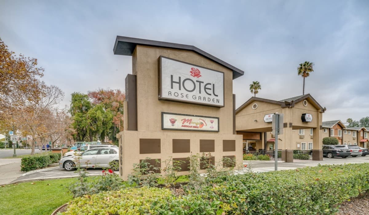 Rose Garden Inn - San Jose Airport - Airport shuttle hotel near SJC
