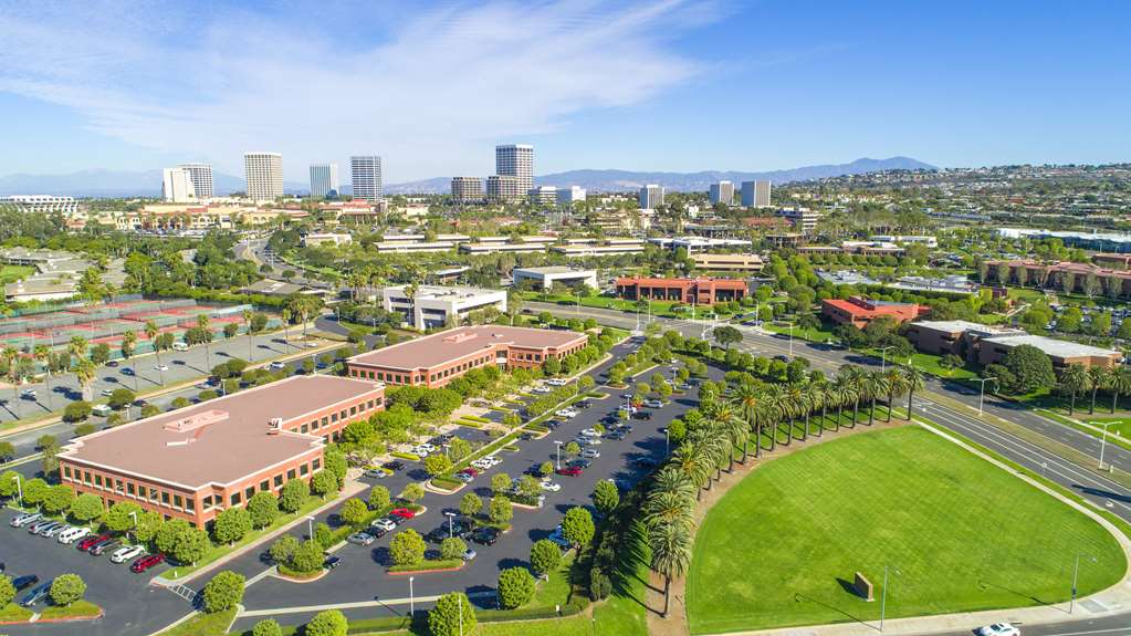 Hyatt Regency Irvine - Airport shuttle hotel near SNA