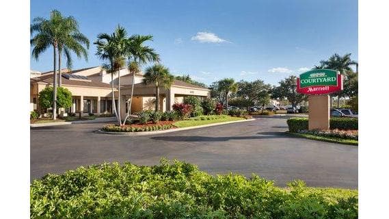 Courtyard by Marriott Fort Myers Cape Coral - Airport shuttle hotel near RSW