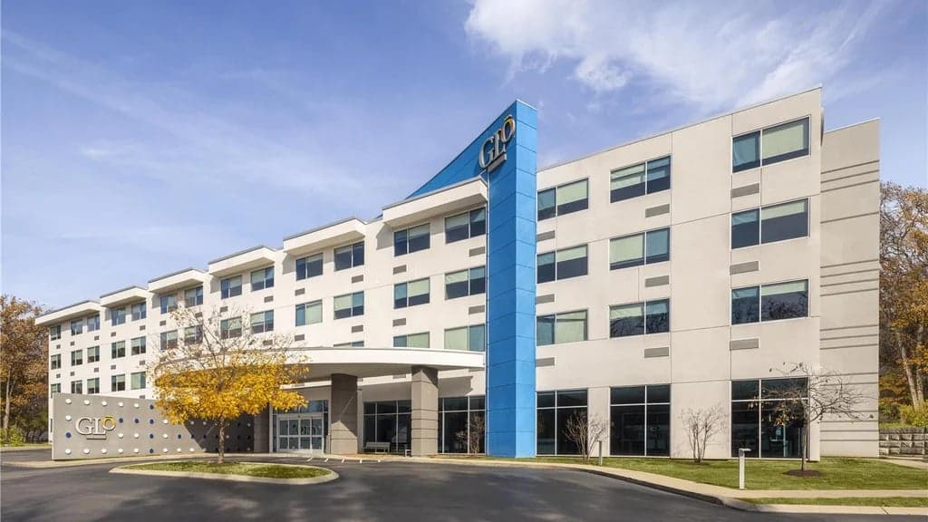 GLō Best Western Nashville Airport - Airport shuttle hotel near BNA