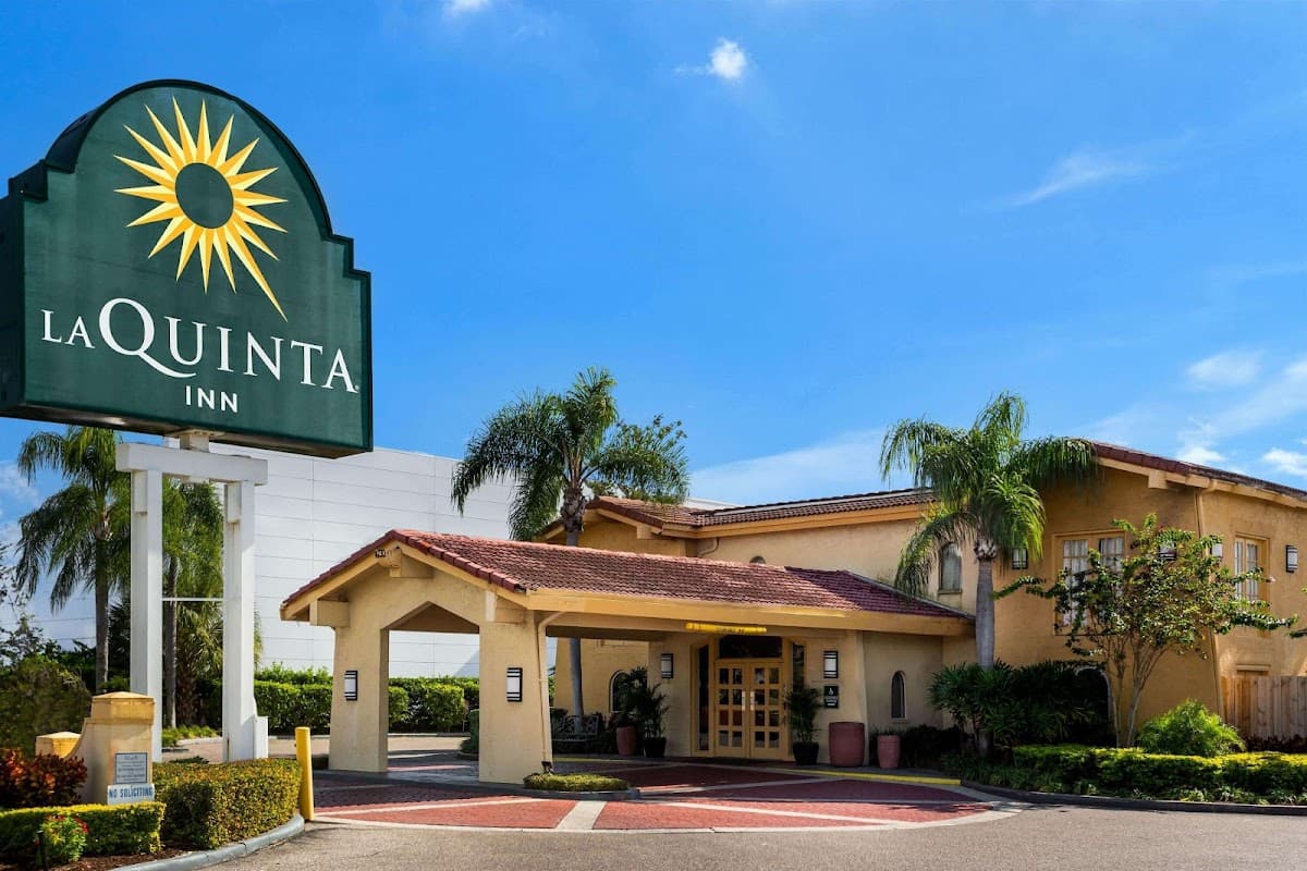 La Quinta Inn Tampa Airport Stadium Westshore - Airport shuttle hotel near TPA