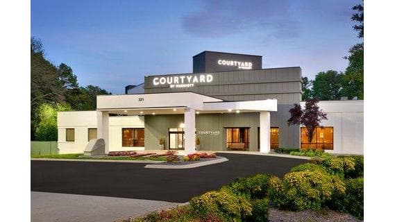 Courtyard by Marriott Charlotte Airport LoSo - Airport shuttle hotel near CLT