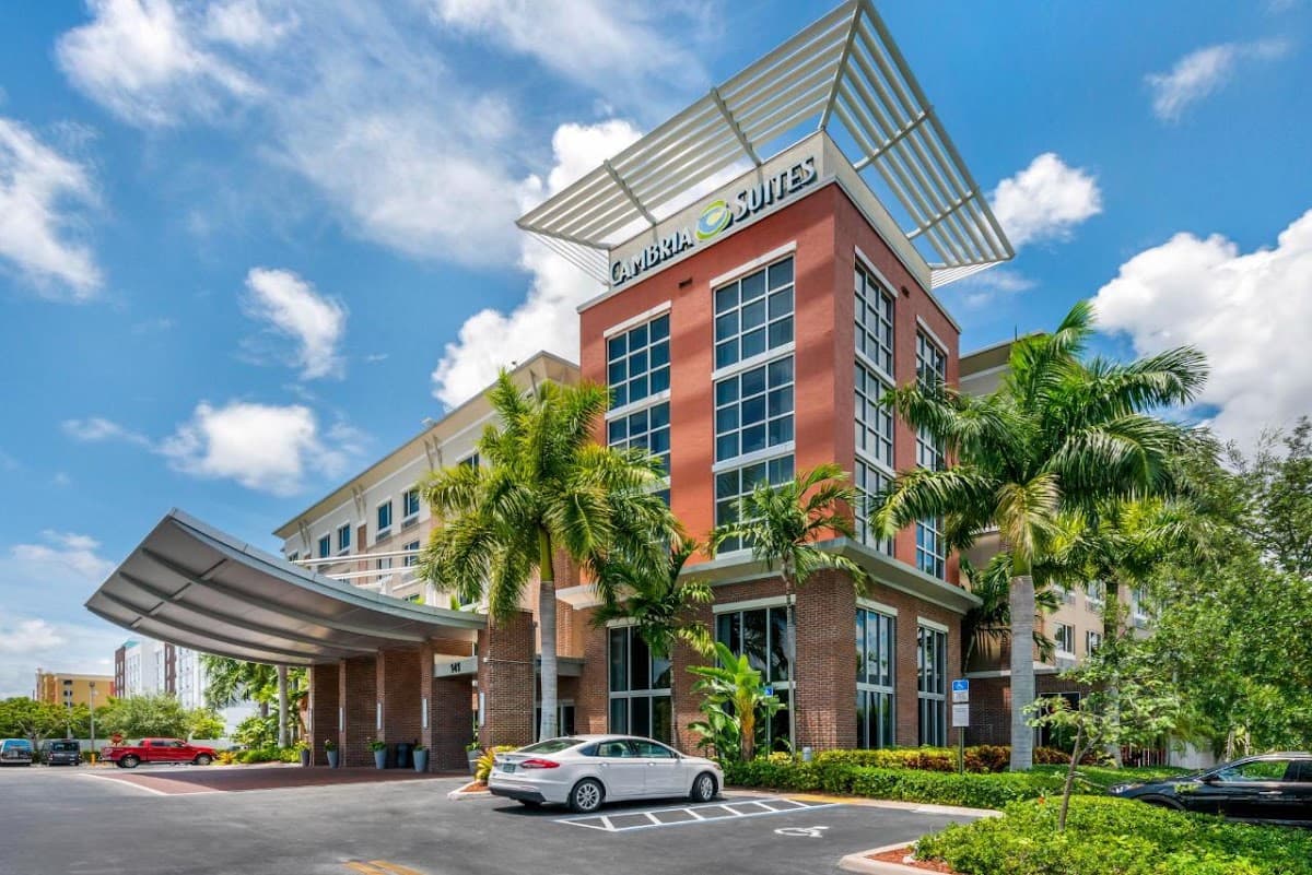 Cambria Hotel Ft. Lauderdale, Airport South & Cruise Port - Airport shuttle hotel near FLL