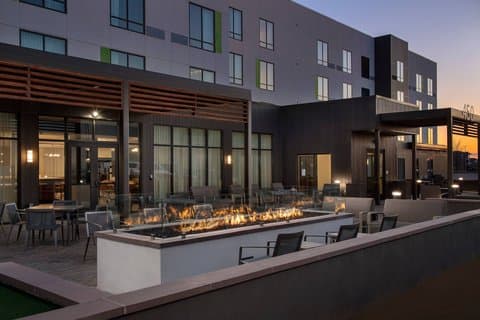 Courtyard by Marriott Indianapolis Plainfield - Airport shuttle hotel near IND