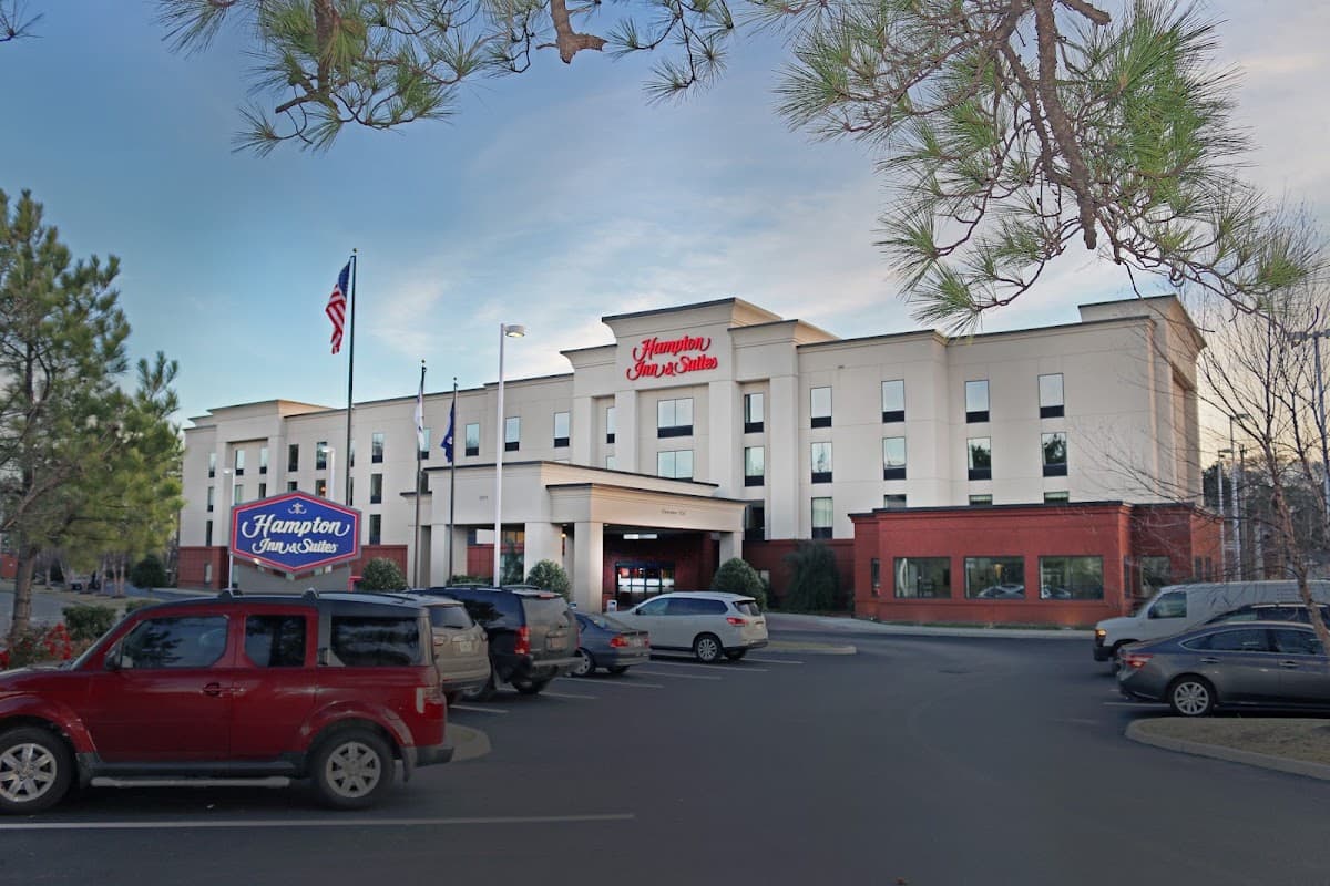 Hampton Inn & Suites Norfolk-Airport - Airport shuttle hotel near ORF