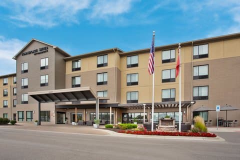 TownePlace Suites by Marriott Detroit Belleville - Airport shuttle hotel near DTW