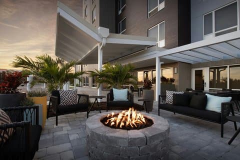 TownePlace Suites by Marriott Fort Myers Gulf Coast - Airport shuttle hotel near RSW