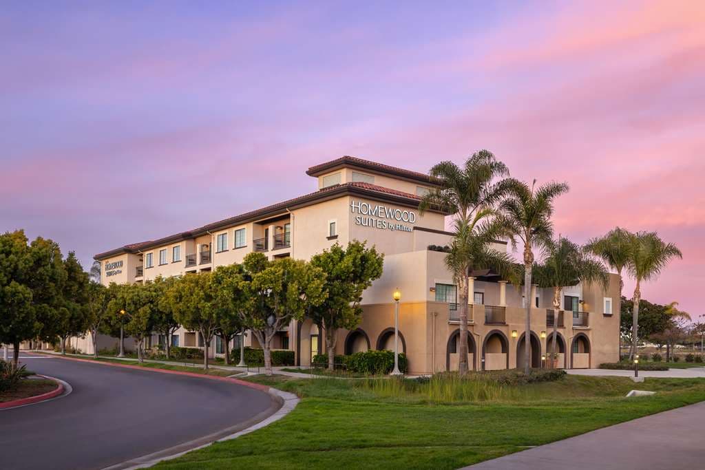 Homewood Suites by Hilton San Diego Airport-Liberty Station - Airport shuttle hotel near SAN