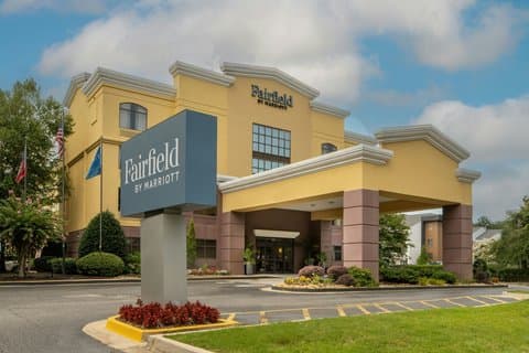 Fairfield by Marriott Inn & Suites Atlanta Airport South/Sullivan Road - Airport shuttle hotel near ATL