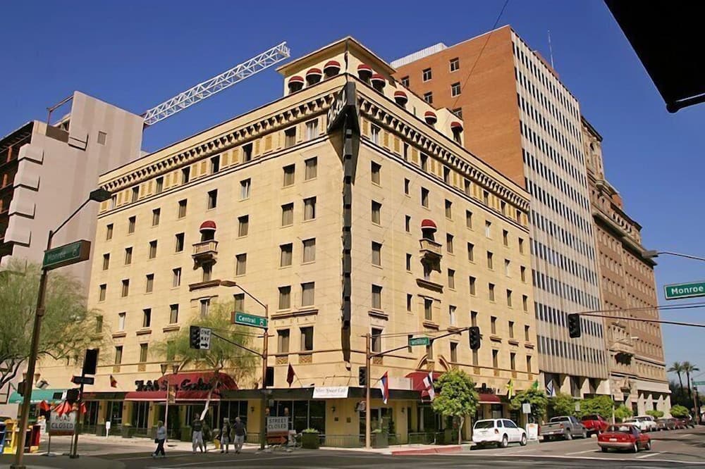 Hotel San Carlos - Airport shuttle hotel near PHX